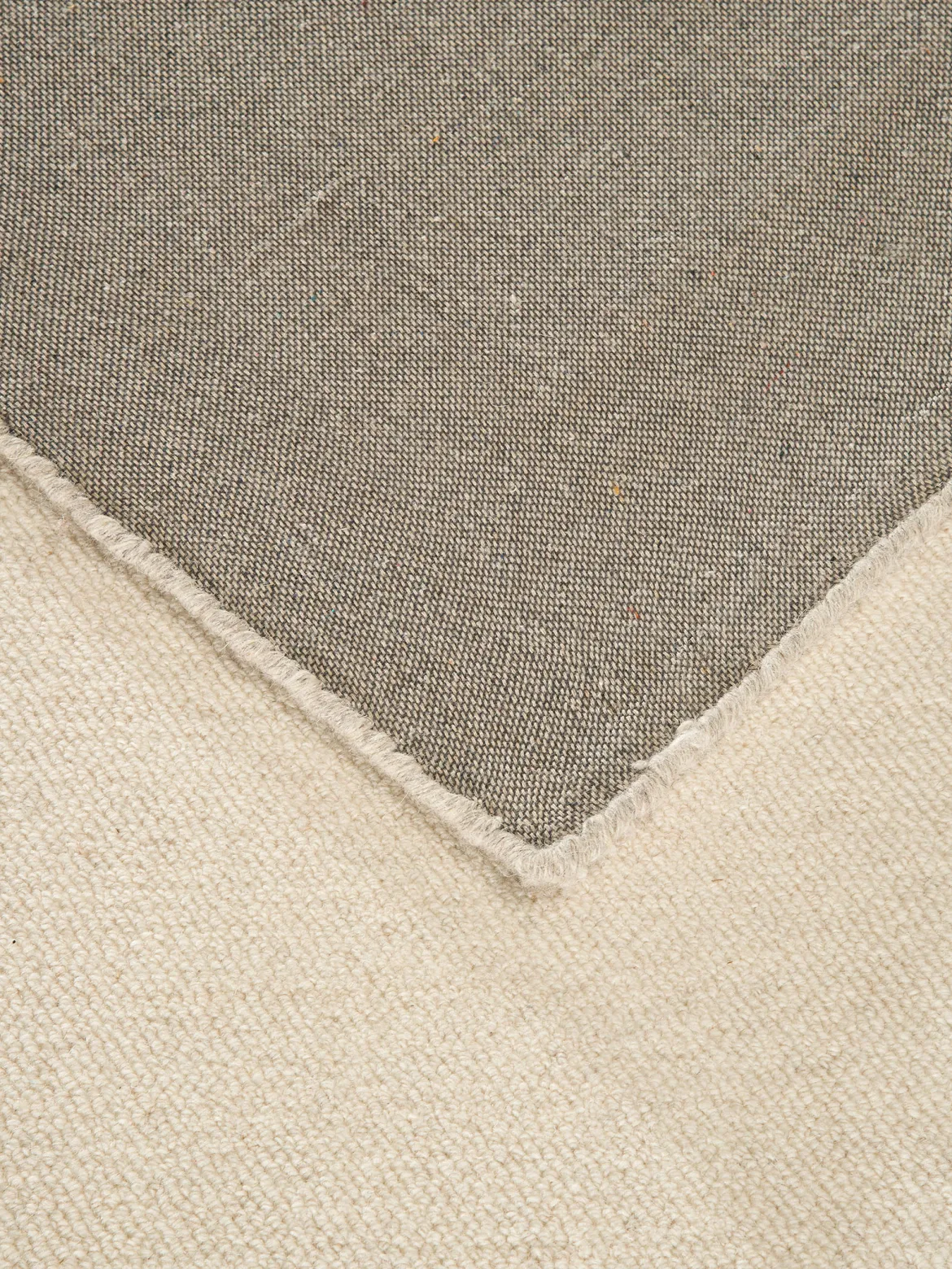 Brunholm Moderner Teppich, Light Grey
