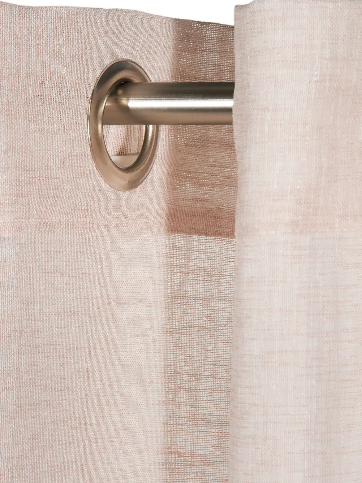 Madox Ösenschal, Rose