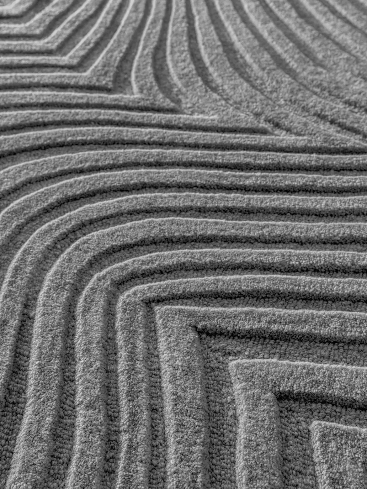 Wavy Woll-Teppich, Dark Grey